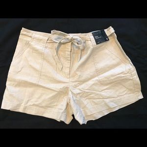 Women’s Khaki Shorts, Size 8